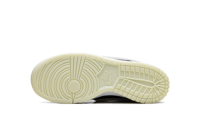 Dunk Low GS Halloween "Halloween - Glow in the Dark" HQ3569 068
