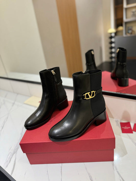 Vlogo Signature Ankle Boot 30mm Black Calfskin