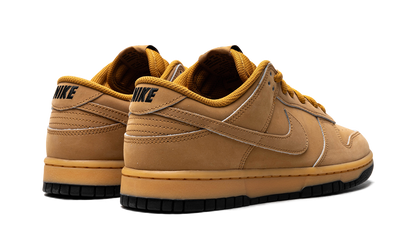 Dunk Low Retro SE "Wheat Gum" HQ1932 700
