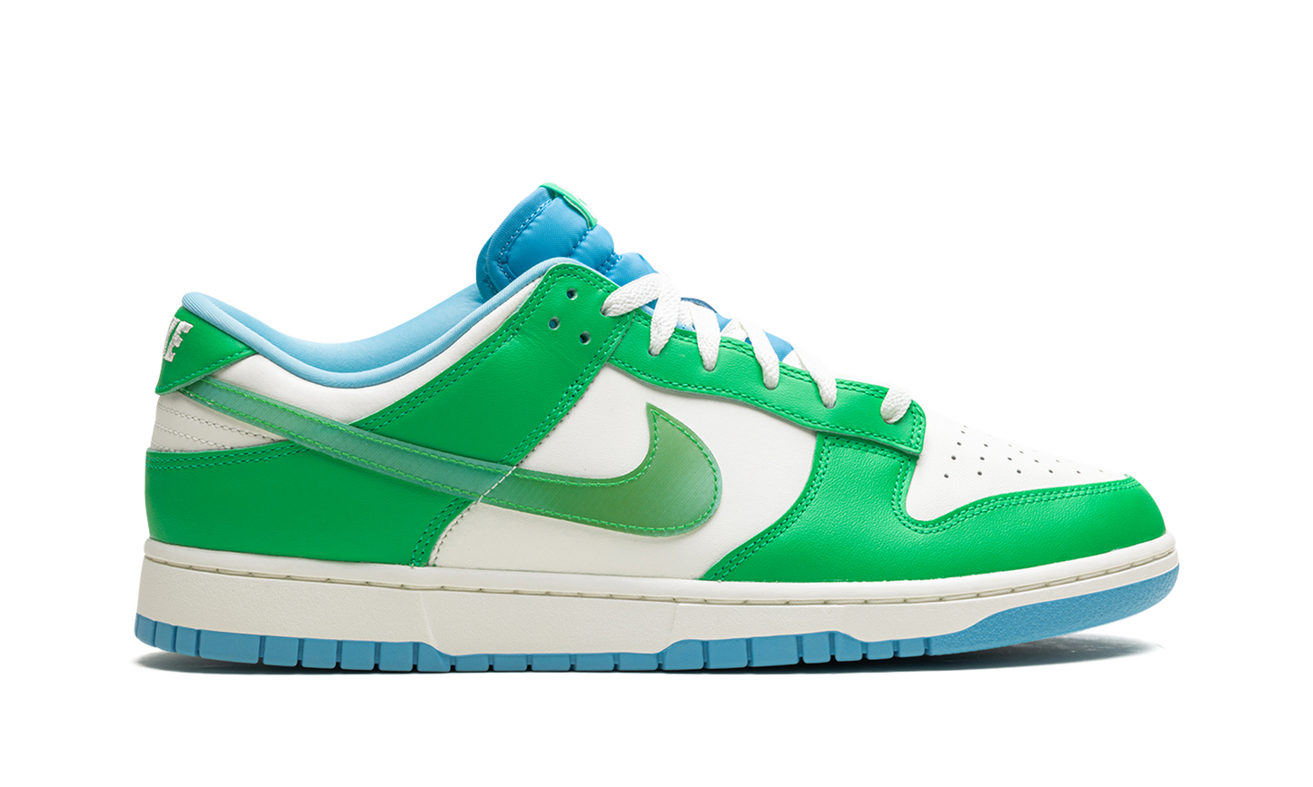 Nike Dunk Low "Green Shock" FZ4015 399