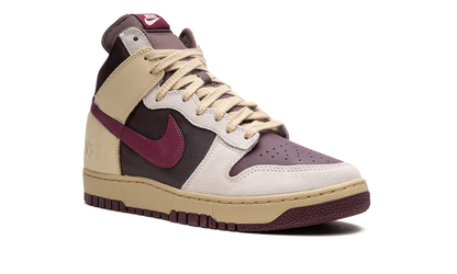 DUNK HIGH 1985 MNS WMNS "Valentine's Day" FD0794 700