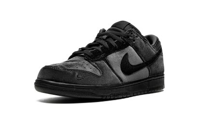 Dunk Low "Dover Street Market Triple Black Velvet" DH2686 002