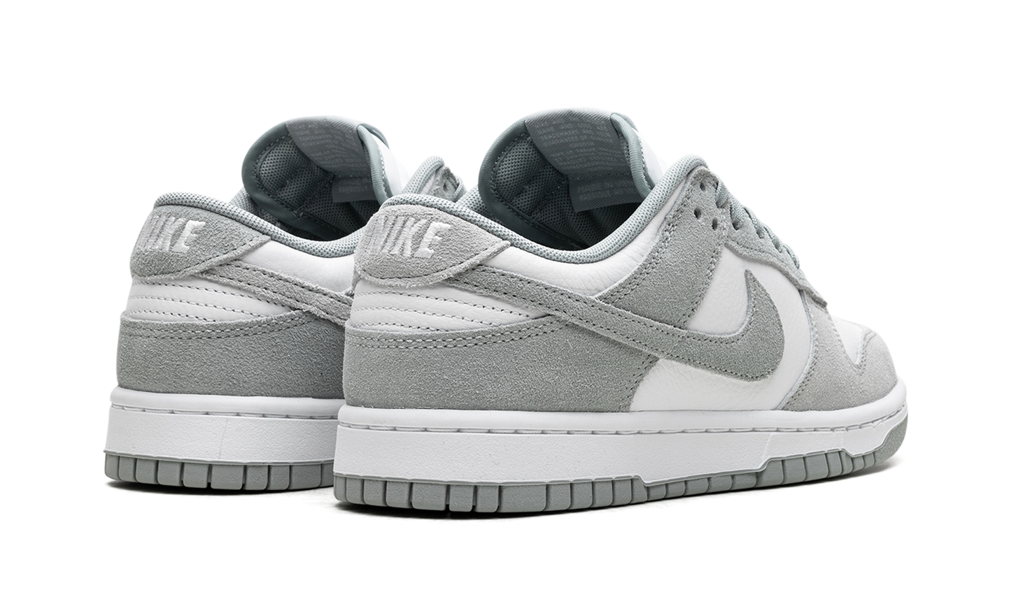 Dunk Low "Light Pumice" FQ8249 101