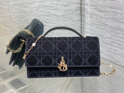 Dior 2026 Microbead-Embroidered Bag 21cm Cotton Leather 355271