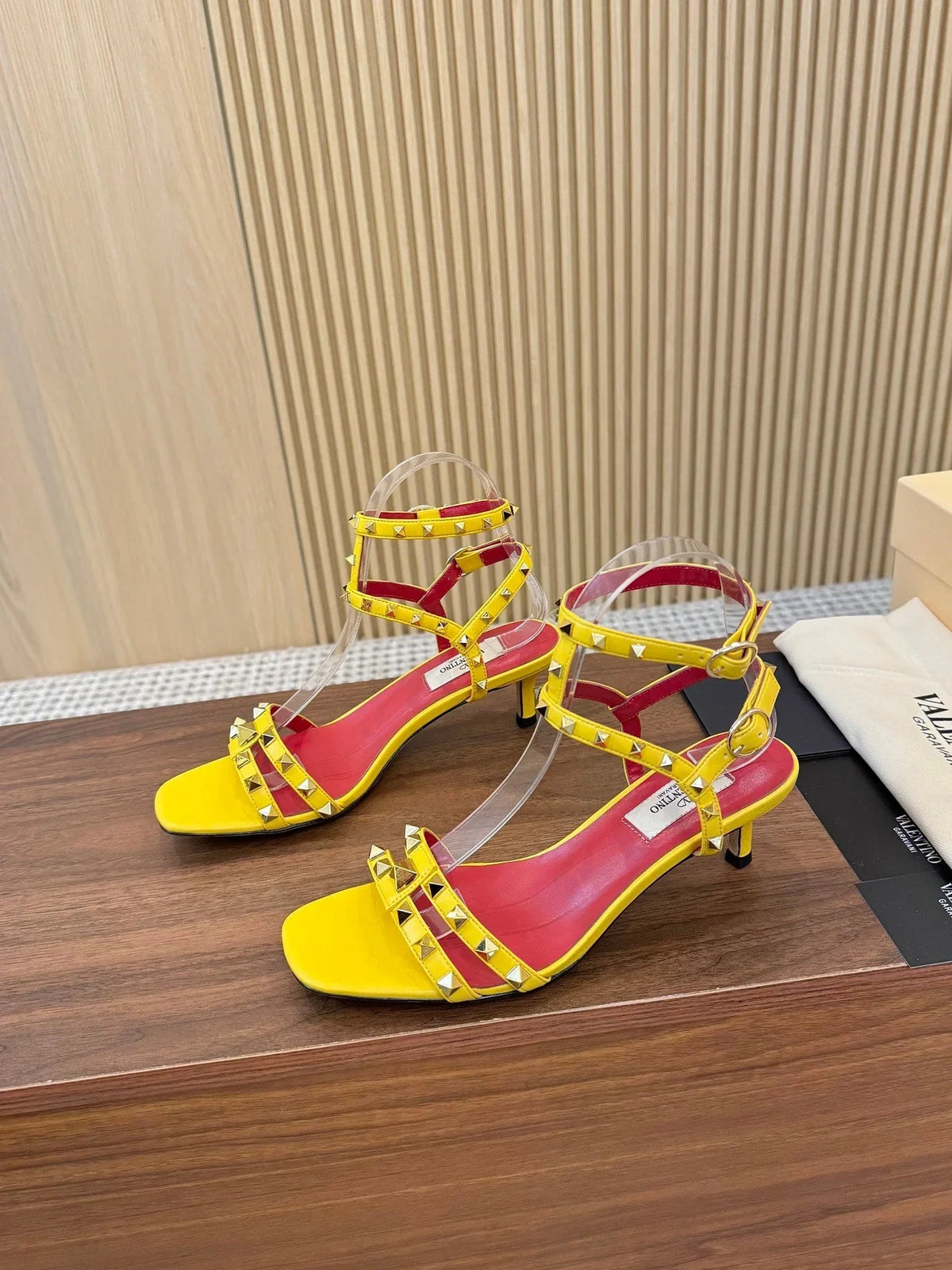 Valentino Garavani Rockstud Caged Calfskin 40mm Sandals 863342