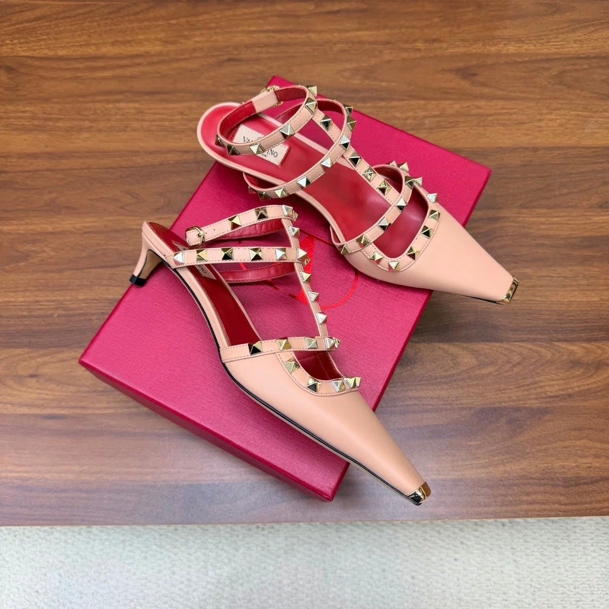 Valentino 2026 Rockstud Ankle Strap Pumps 40mm Strass Calfskin 871032