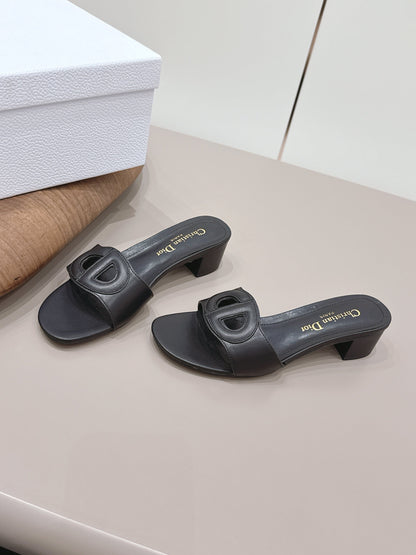 CD 26s Round-Toe Sandals 4.5cm Black Calfskin 738233