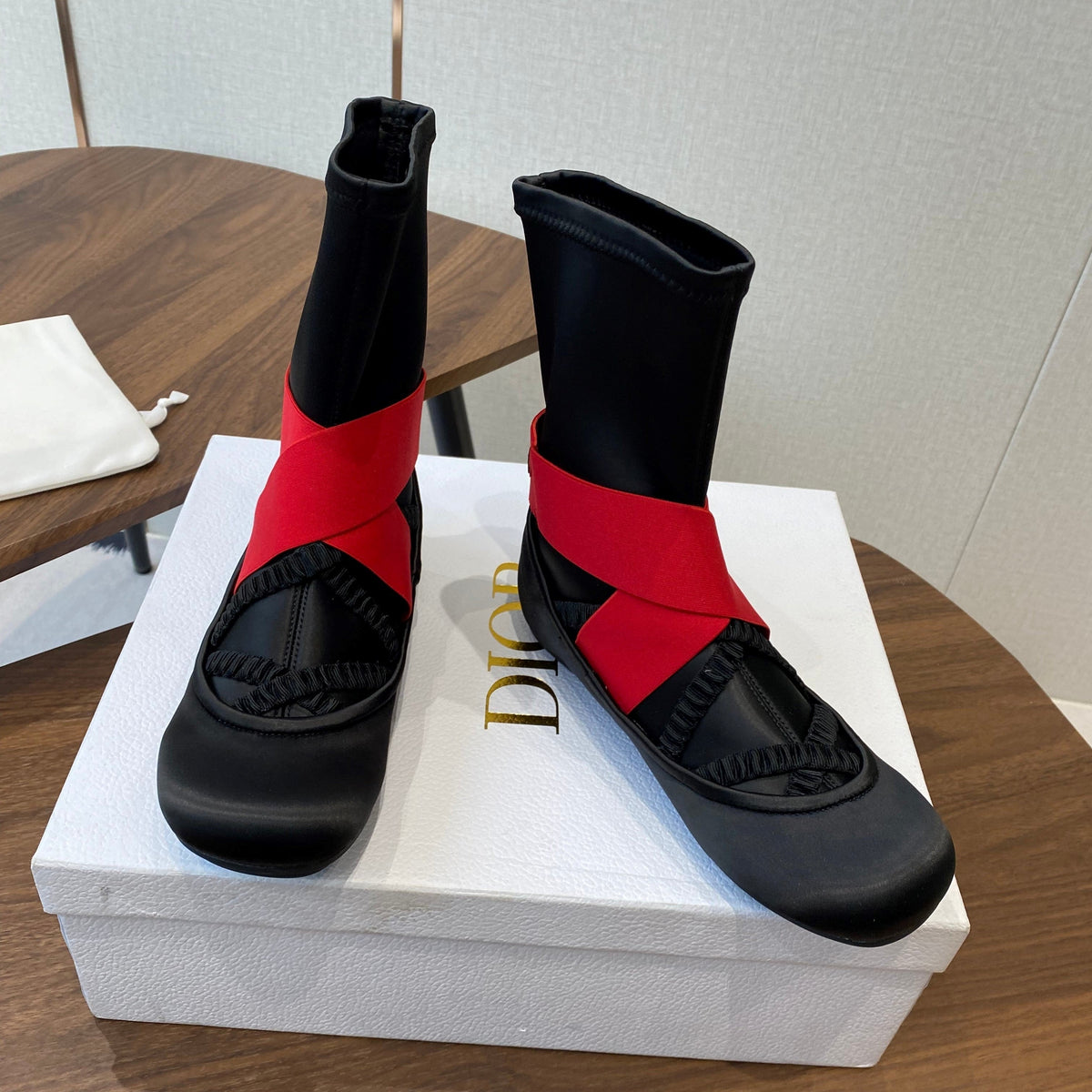 CD Ballet Stretch Boots Black Red Sheepskin Fabric 431501