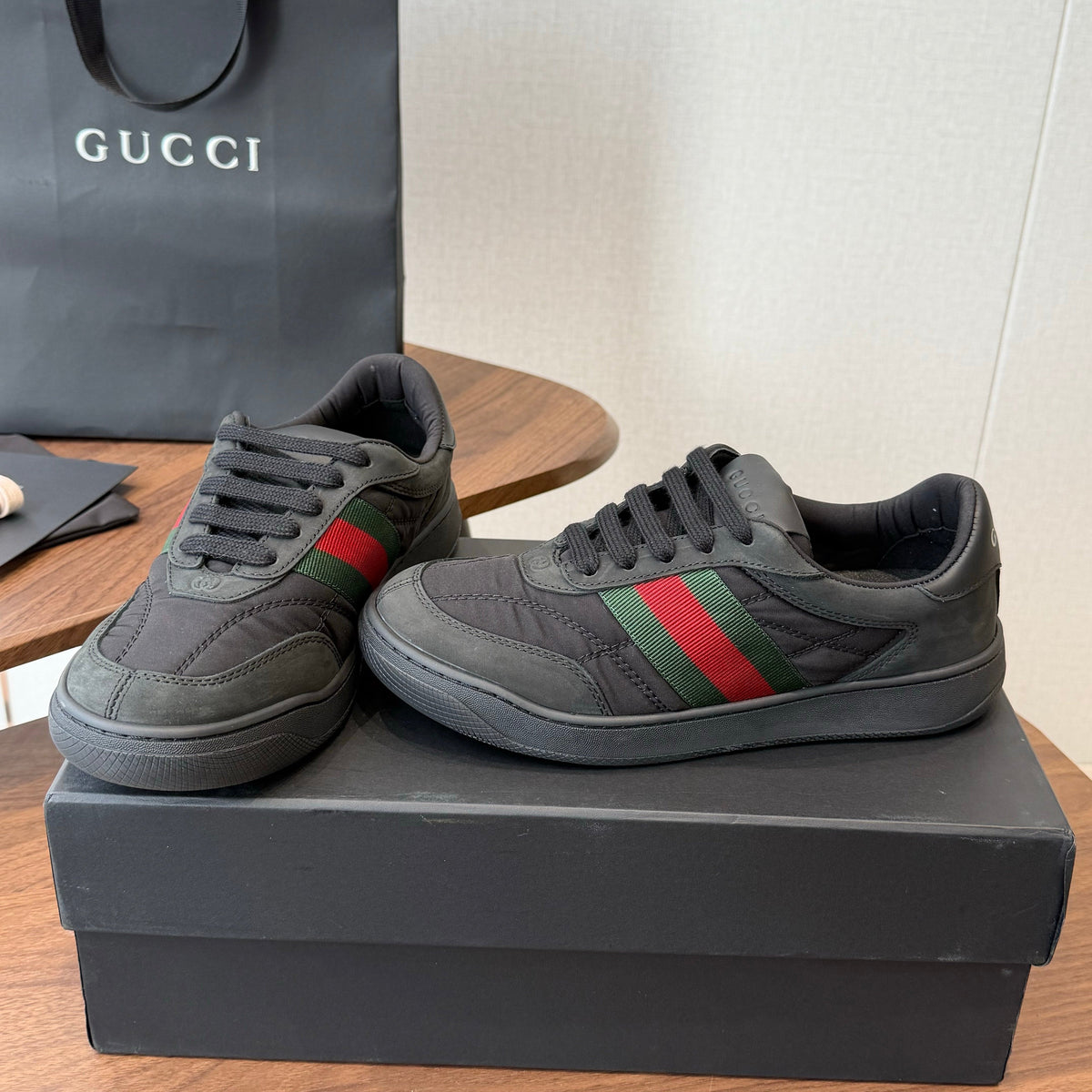 GG 26s Screener Sneaker Black Padded Nylon 102154