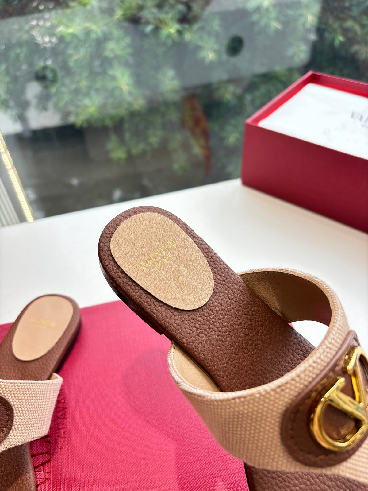 VT 25 Thong Sandals Brown Beige Sheepskin Slide