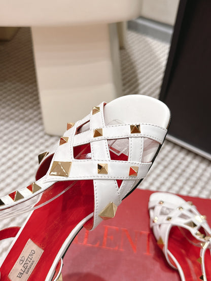 VT Studdy Leather Sandals White Sheepskin 659267