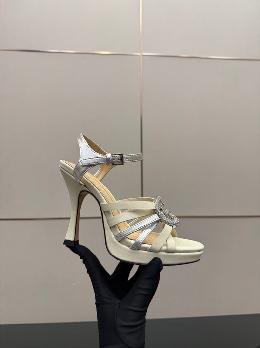 GG Pump 10.5cm With Crystal Interlocking G Ivory Sliver Leather