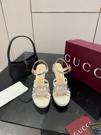 GG Pump 10.5cm With Crystal Interlocking G Ivory Sliver Leather