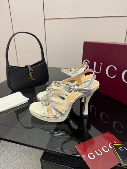 GG Pump 10.5cm With Crystal Interlocking G Ivory Sliver Leather
