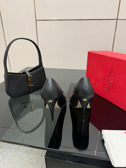 VT Panthea Pumps 105Mm Black Goatskin 630182