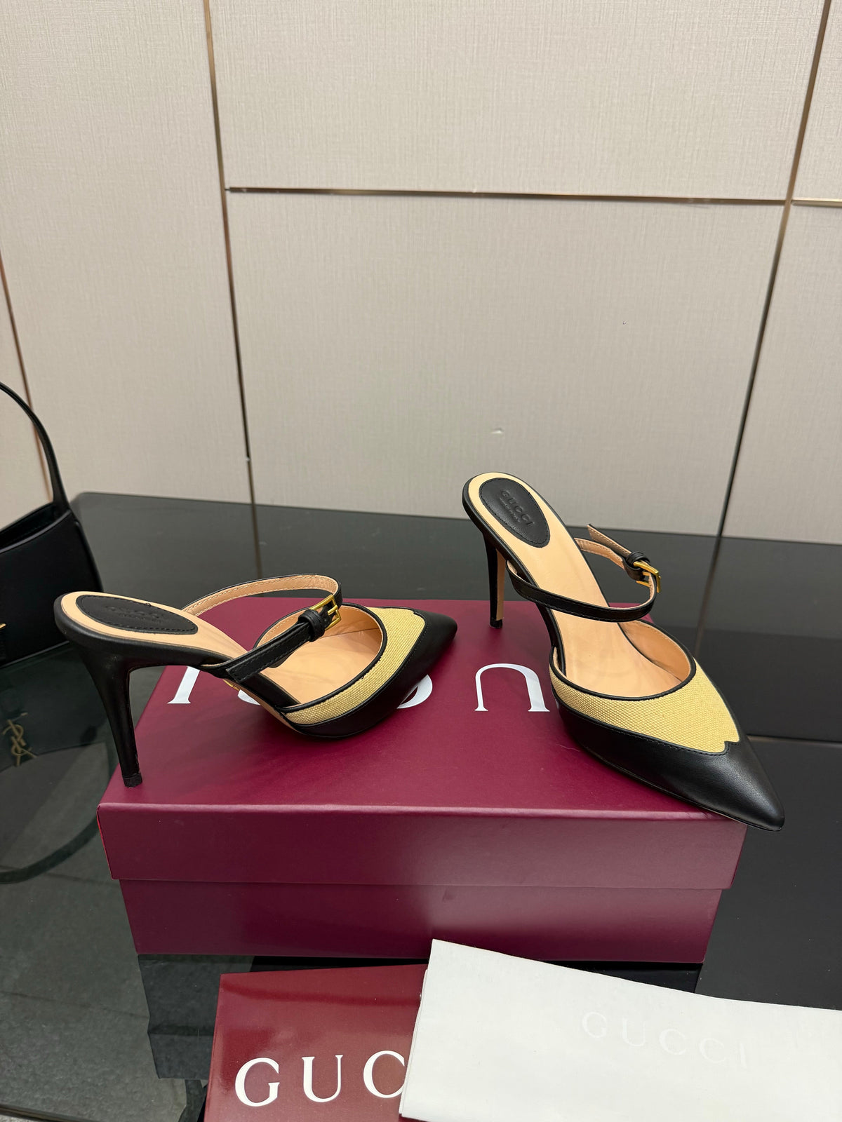 GG Pointed-Toe Mules 9.5cm Black Cowhide 725302