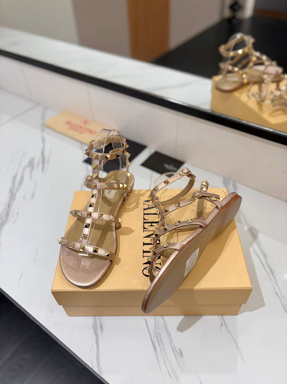 VT 26s Rockstud Gladiators Sandals Rose Gold Nude Leather 985448