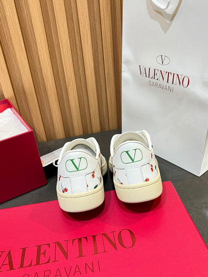 VT 25S Casual Sneakers White Red Cowhide 563091