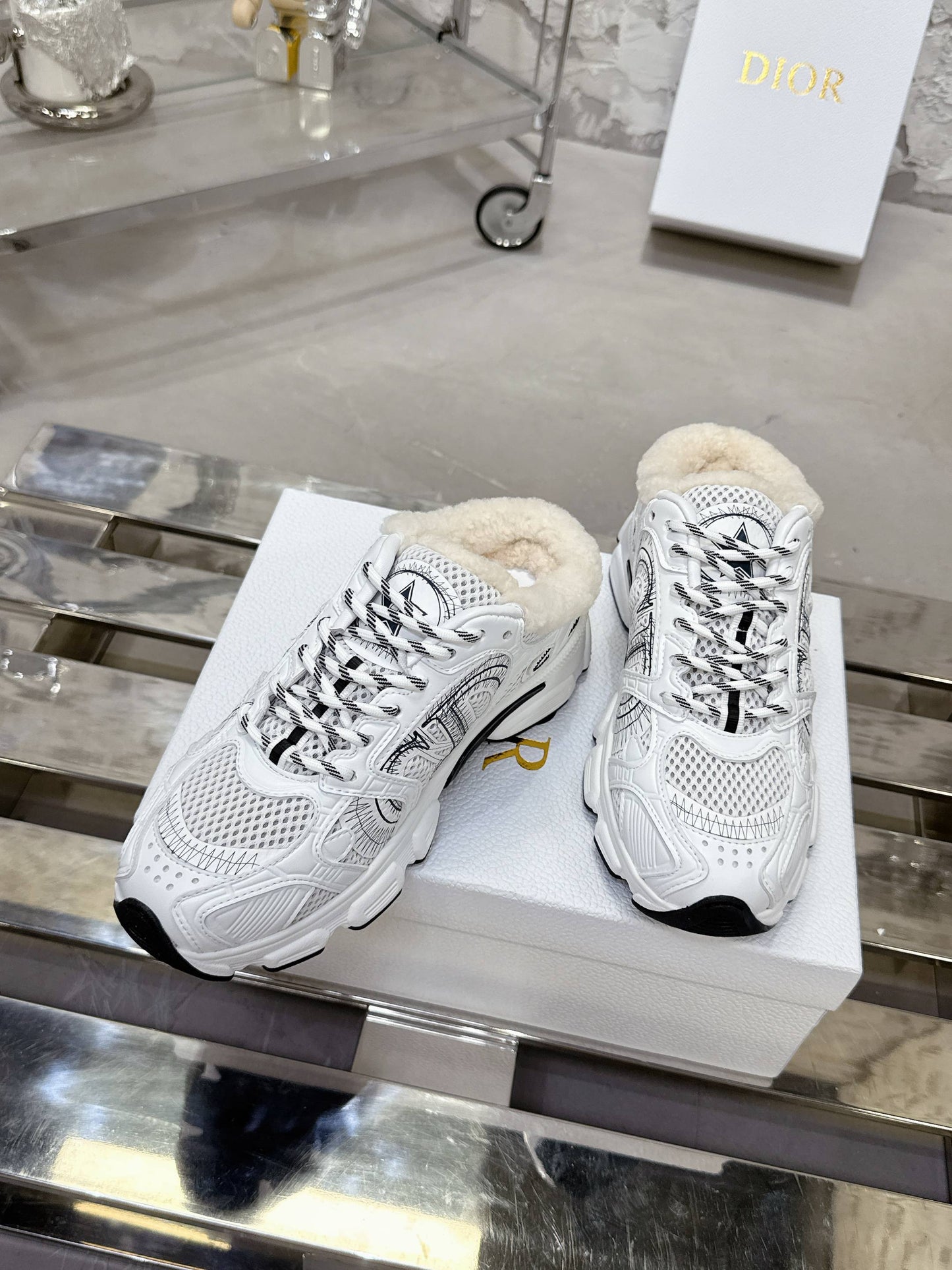 Dior 25 Chrono Sneakers White Black Mesh Calfskin 530324