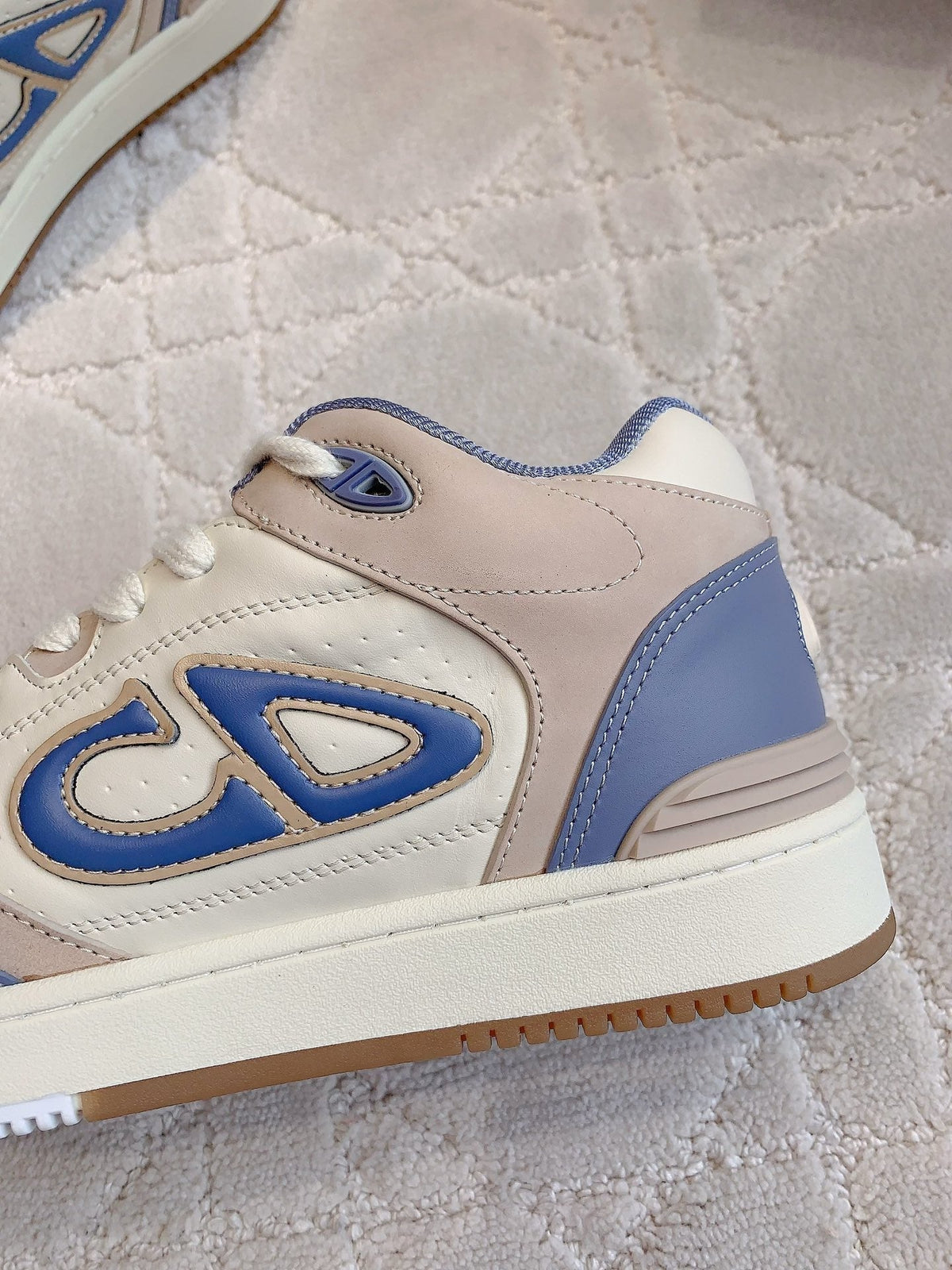 CD B57 Mid-Top Sneaker White Beige Mix Light Blue Calfskin And Oblique Jacquard