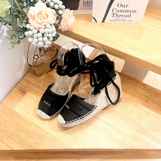 CD FW26 Wedge Sandals Black Sheepskin 692257