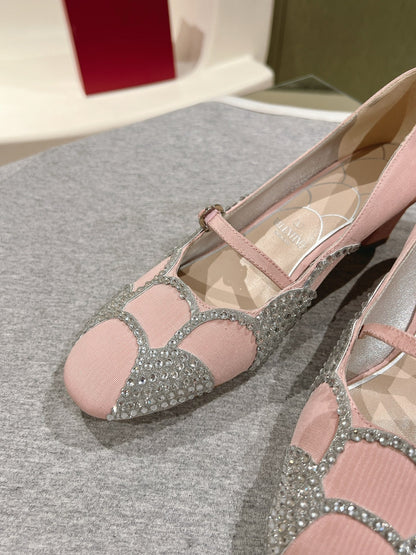 VT Bowow Embellished Pumps 45mm Light Pink Fabric 659204