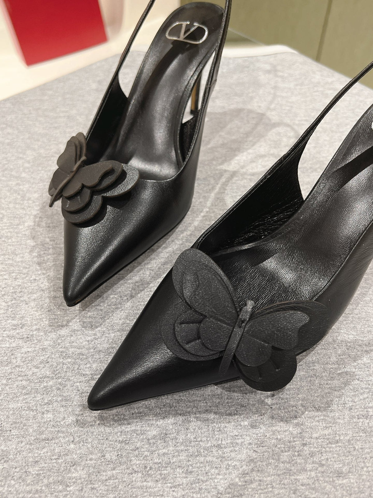 VT Papier-Phalène Pumps Black Sheepskin 659181