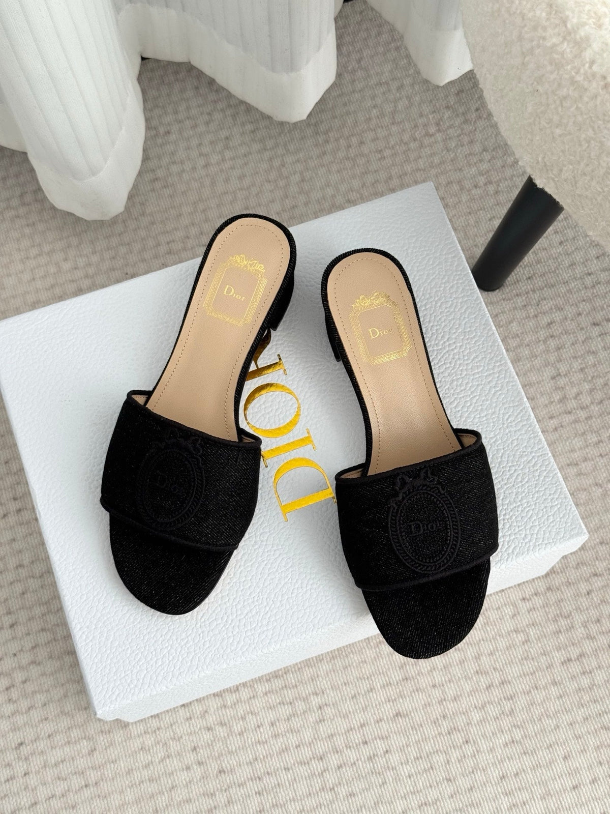 CD Médaillon Slide 4.5cm Black Denim 849735