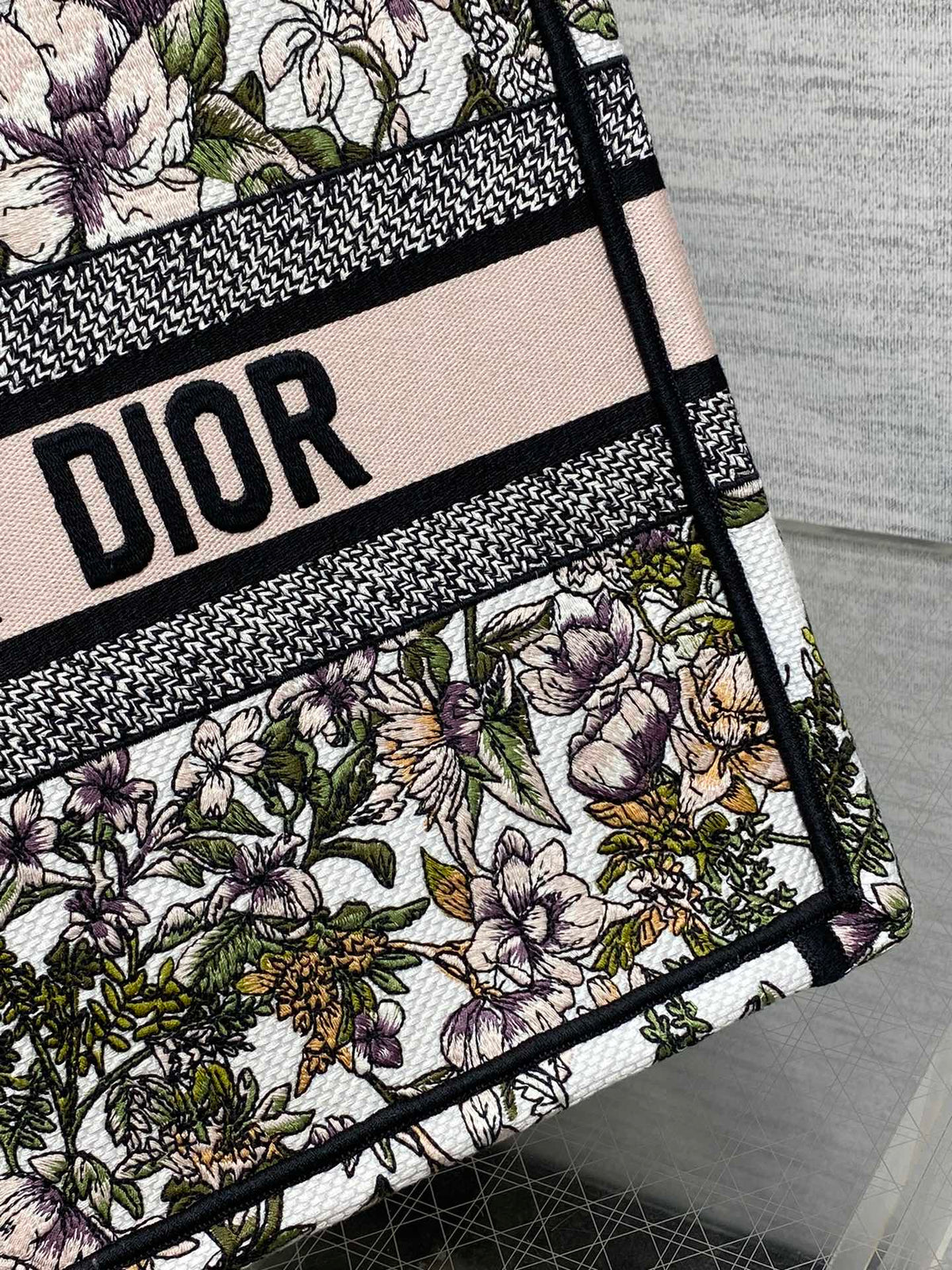 CD Medium Dior Book Tote Full Floral Motif White Pink Cotton 272912
