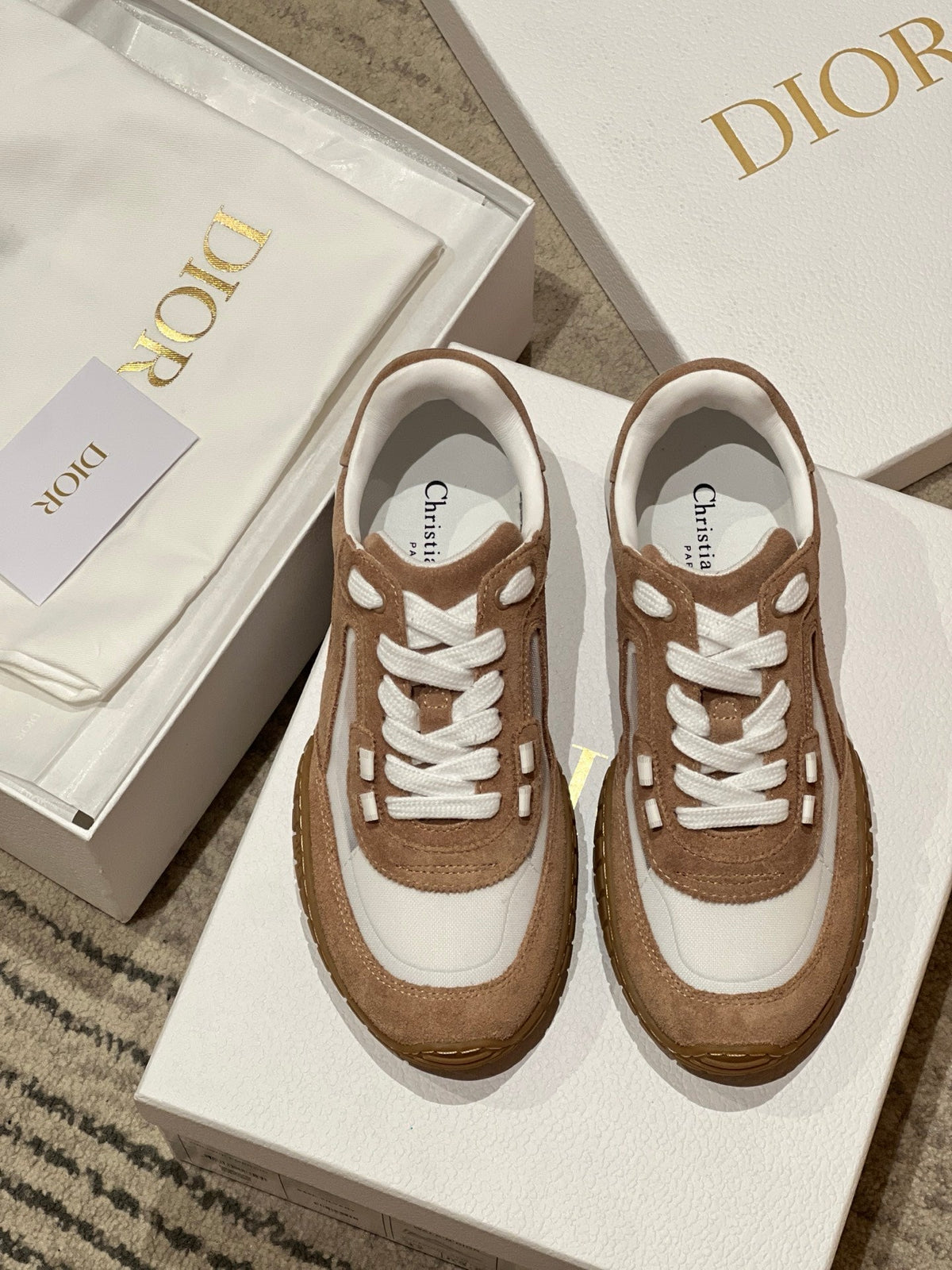 CD Tech Sneaker Coffee White Mesh Suede 707906