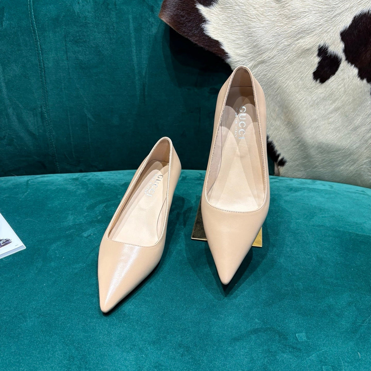 GG Pointed-Toe Slingback Light Beige Leather 741257