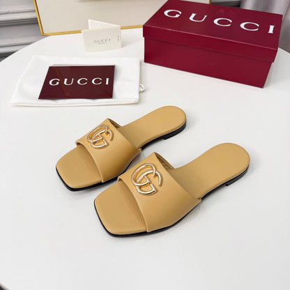 GG 2026 Early Spring Mule Beige Sheepskin 688519