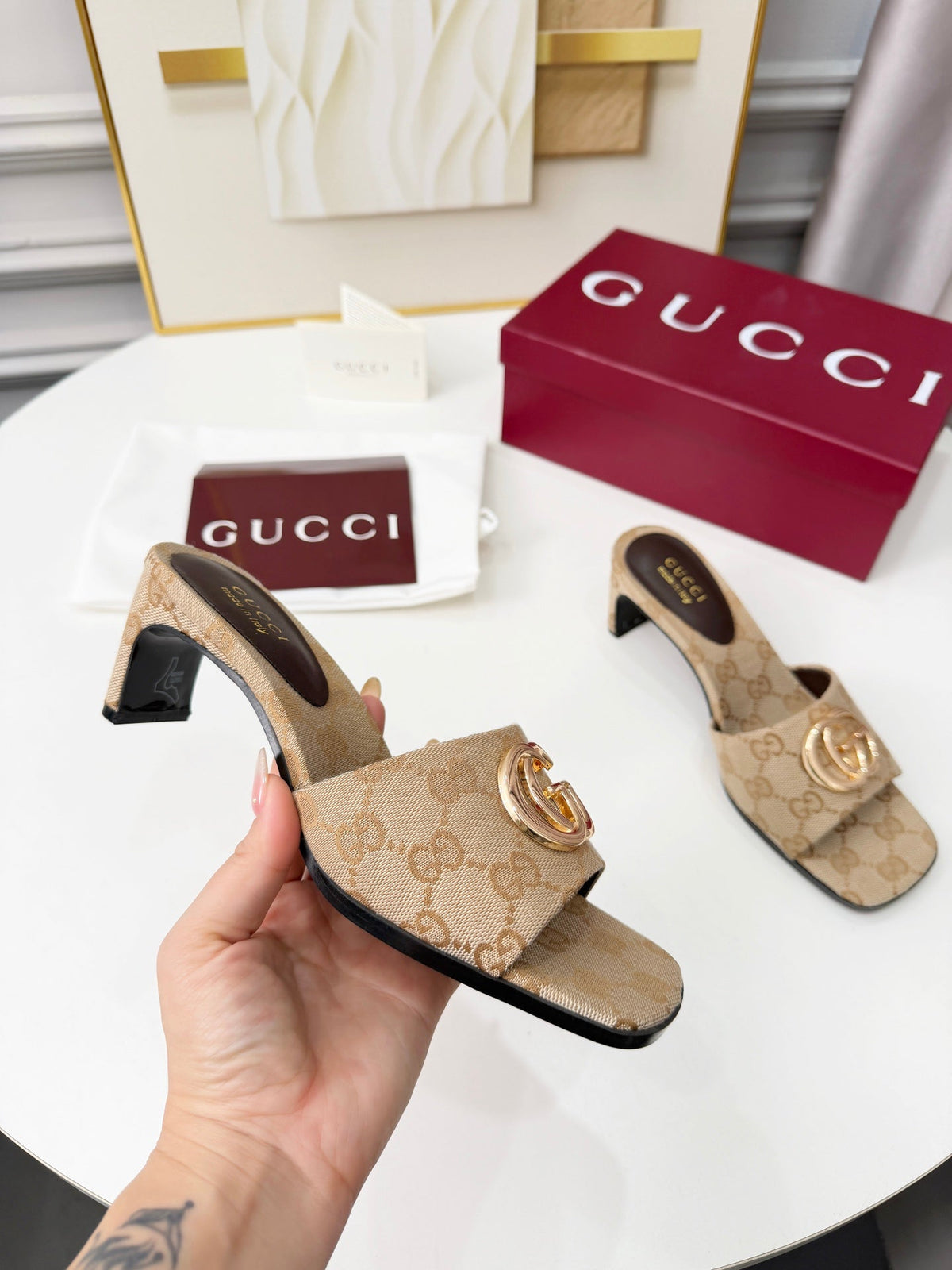 GG 2026 Early Spring Sandals Beige Canvas Sheepskin 688526