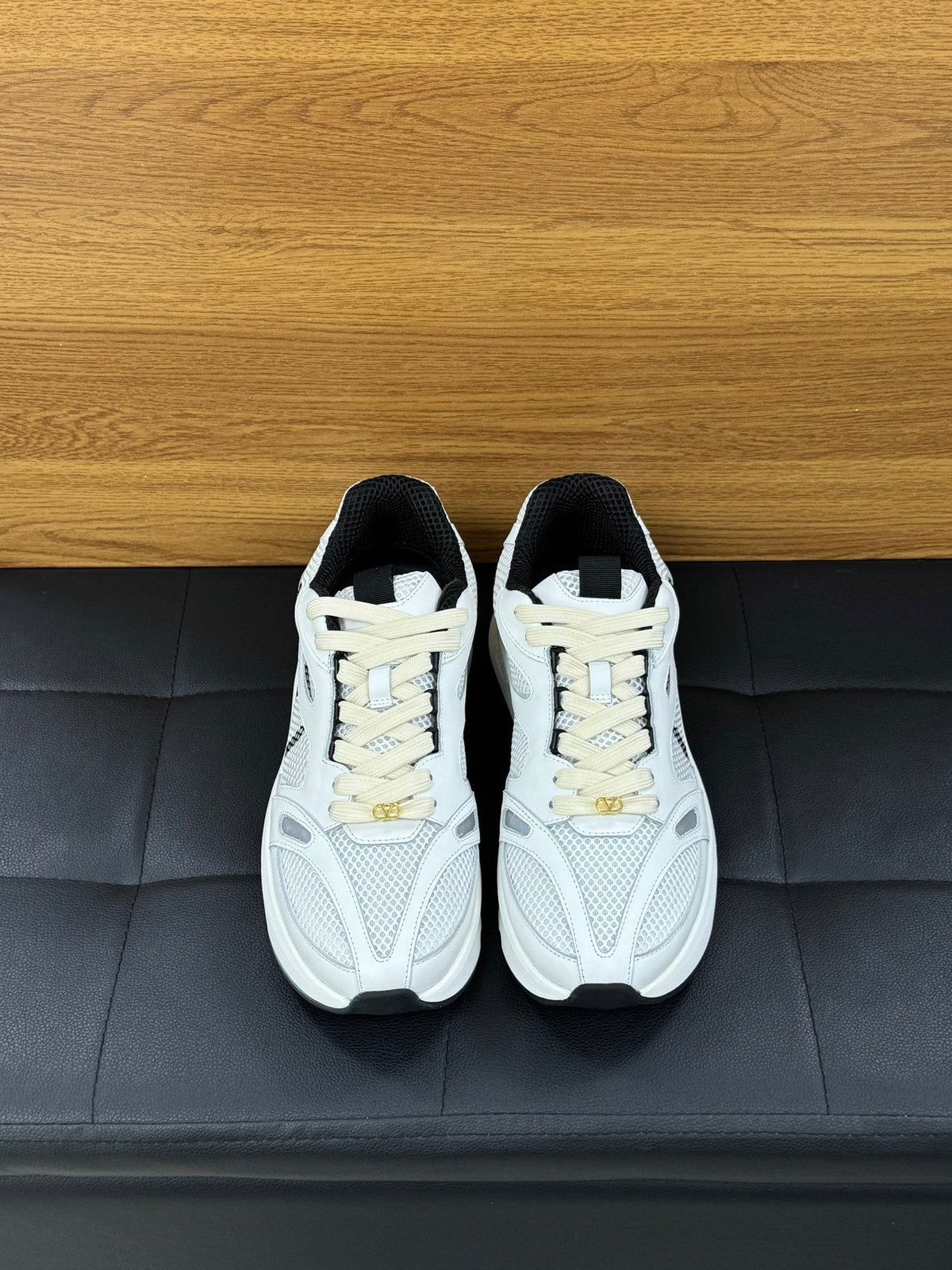 VT 26s Demivee Trainers White Mesh Suede 104032
