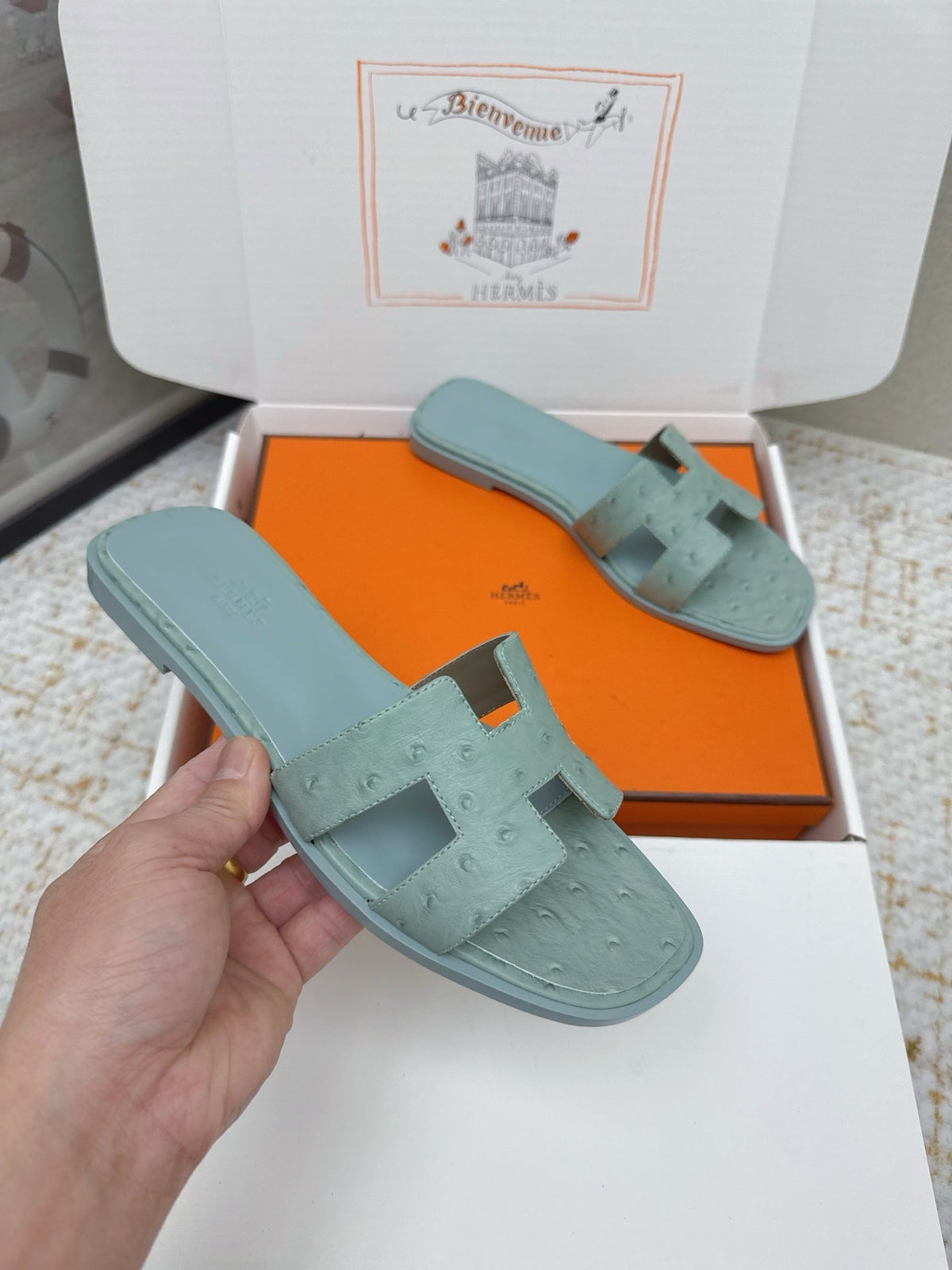 HM 26ss Oran Sandals Sage Green Ostrich Leather 625101