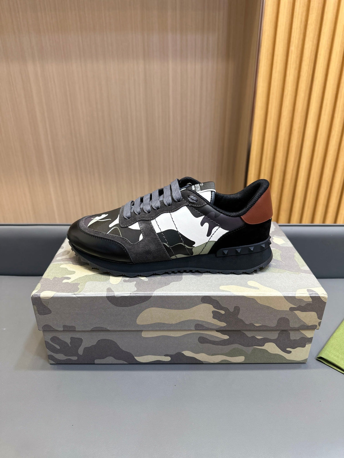VT 25 Rockrunner Sneaker Camouflage Sheepskin 349043
