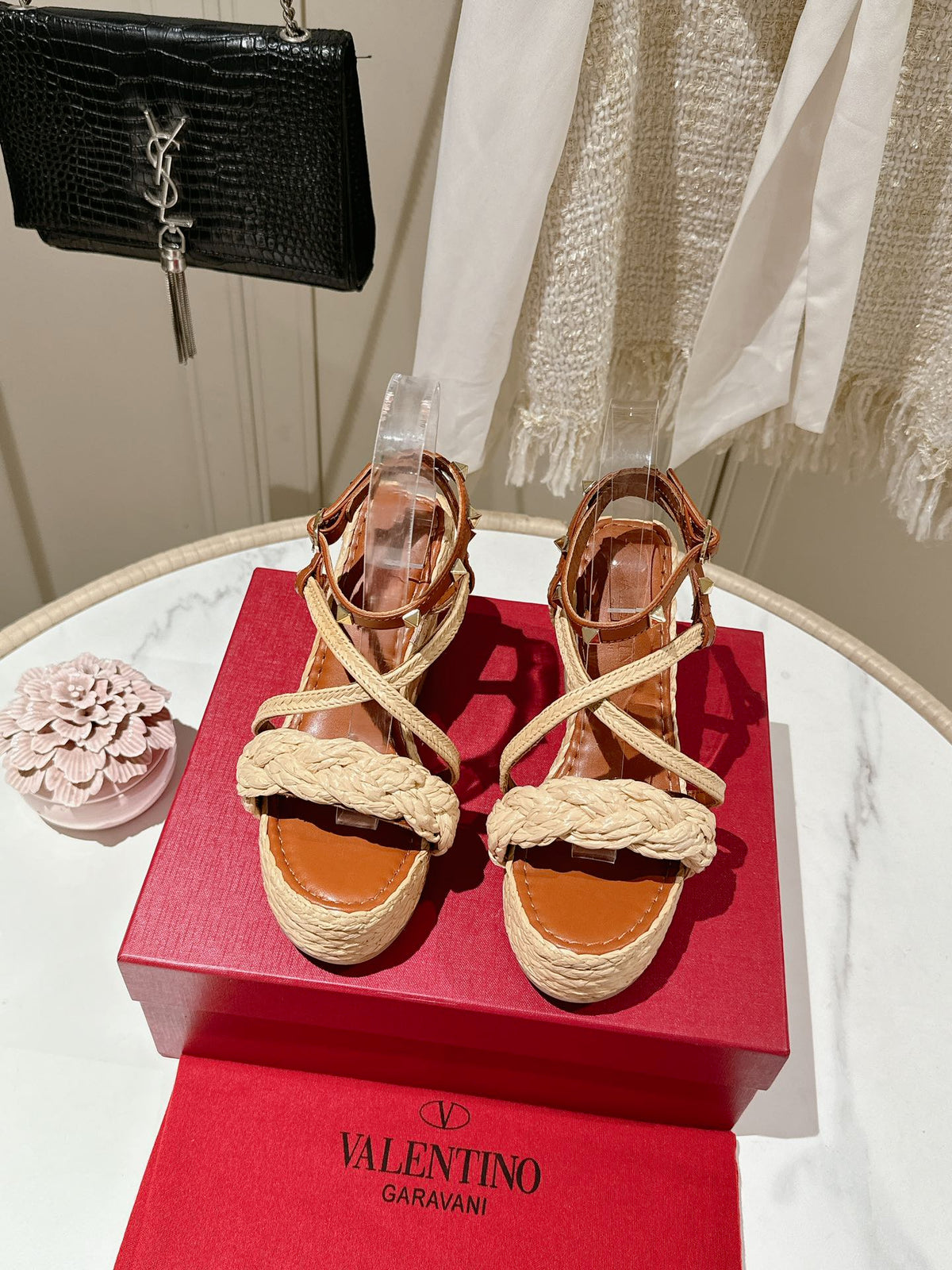 Valentino Garavani Taupe Wedge Rockstud Sandals 10mm In Bronze Brown Calfskin And Beige Raffia 829384