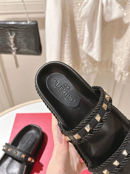VT Rockstud Sandals Black Espadrilles Cowhide 328131