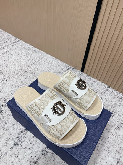 CD Men's Alpha Sandals Cream Rubber Cotton 752385