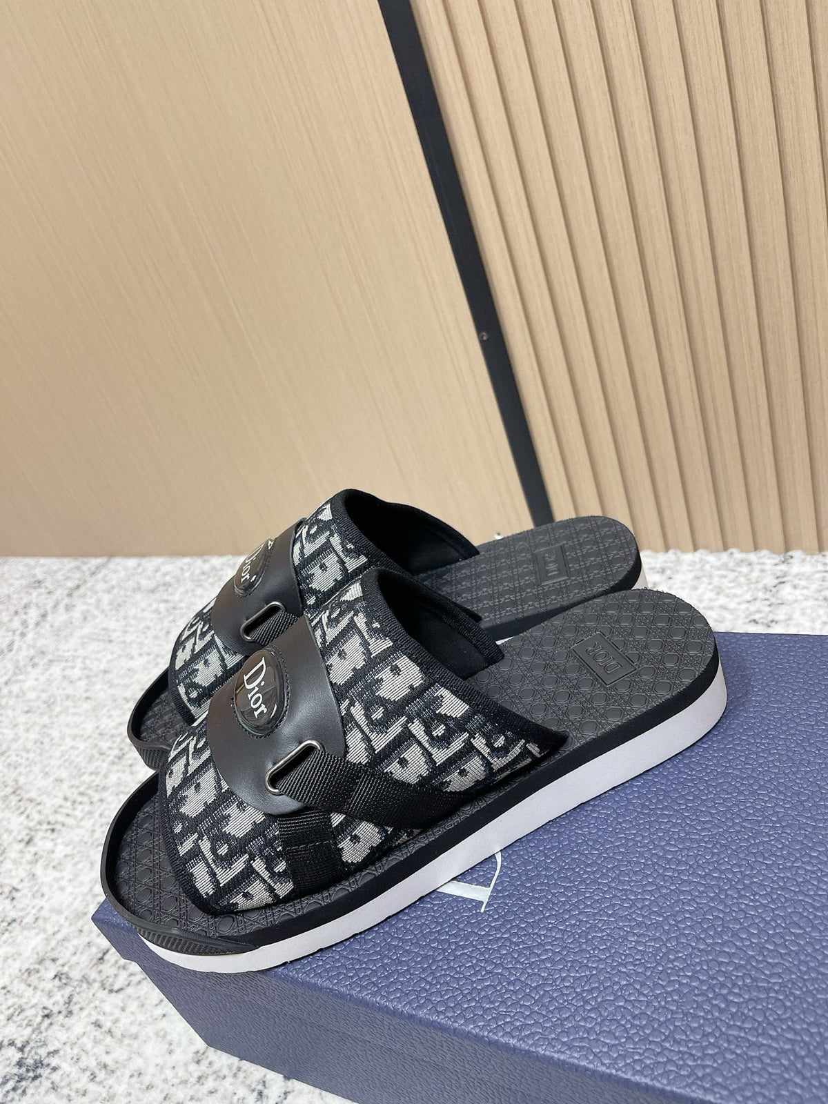 CD Men's Alpha Sandals Black Rubber Cotton 752388