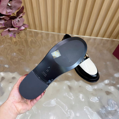 GG 26 Horsebit Loafers Black White Sheepskin 589463