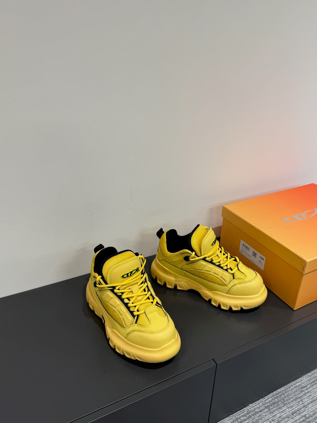 CD Sneaker In Yellow Calfskin And Mesh Fabric 109254