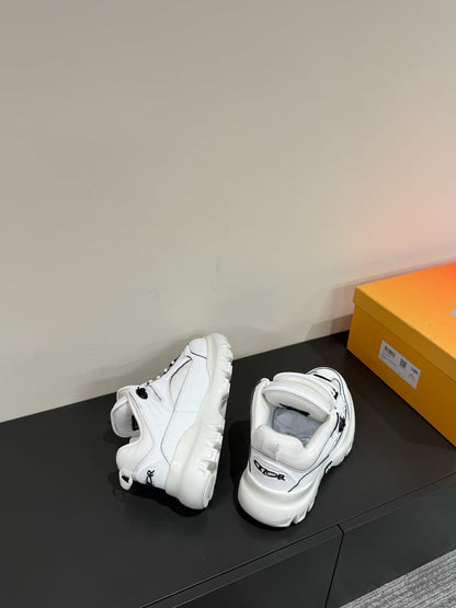 CD Sneaker In White Calfskin And Mesh Fabric 109256