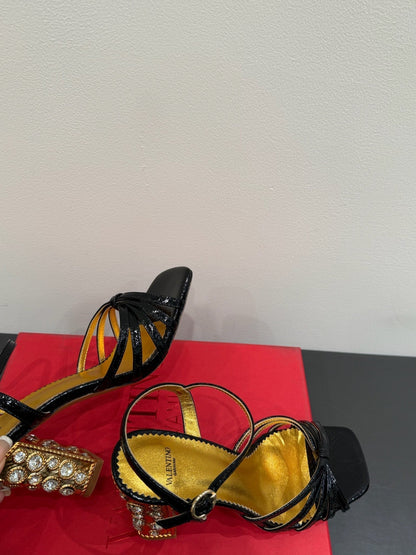 VT 25 Jewel Sandals Black Cowhide 337920
