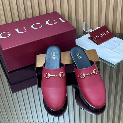 Gucci 25 Horsebit Mule Red Gold Cowhide 563084