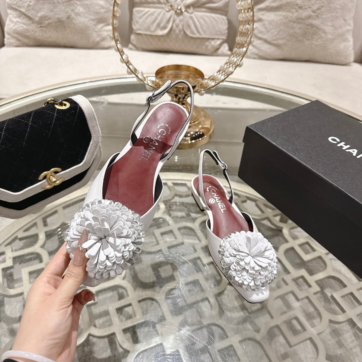 CC 26s Floral Backless Sandals White Sheepskin 627021