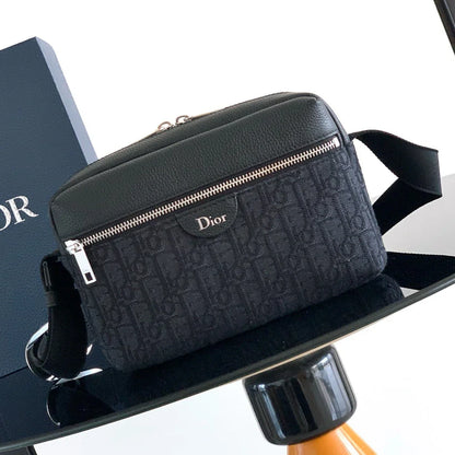 Dior 2026 Rider Zip-Up Messenger Bag 23cm Fabric And Grained Leather