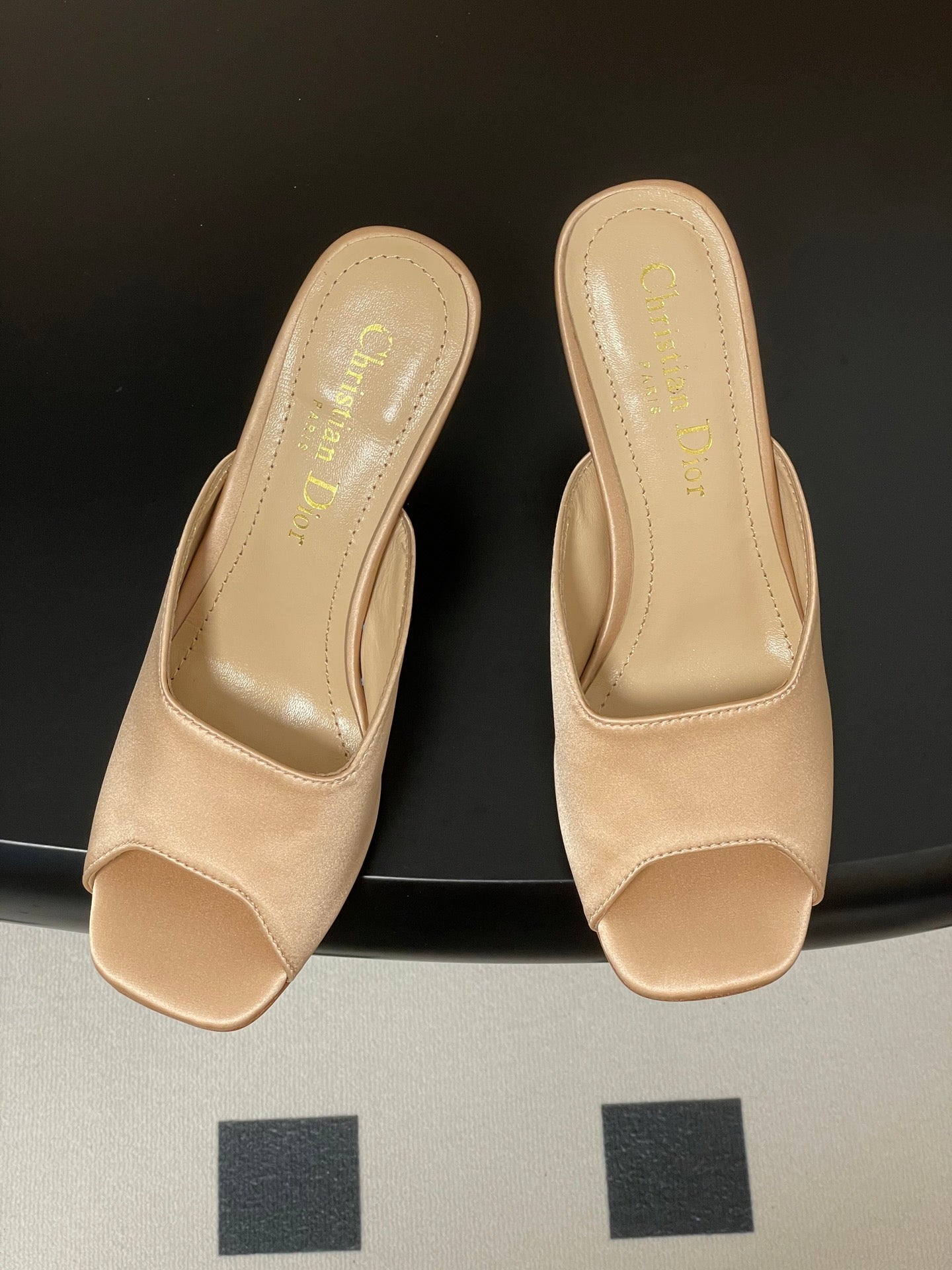CD Tribales Heeled Black 8cm Beige Satin 676350