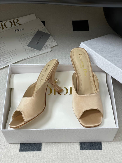 CD Tribales Heeled Black 8cm Beige Satin 676350