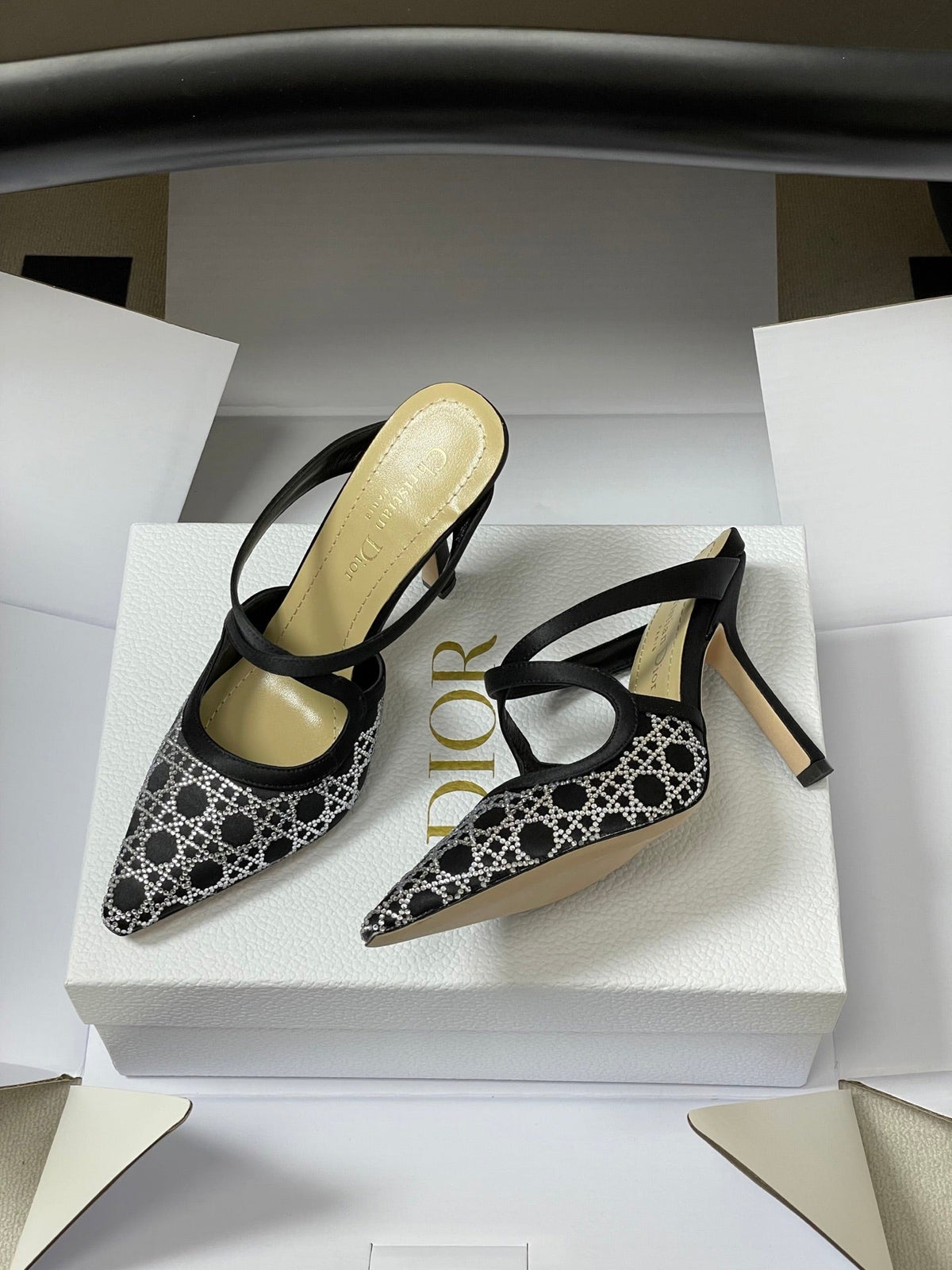 CD 26 High-Heeled Mules Black Diamond Mesh Sheepskin 593590